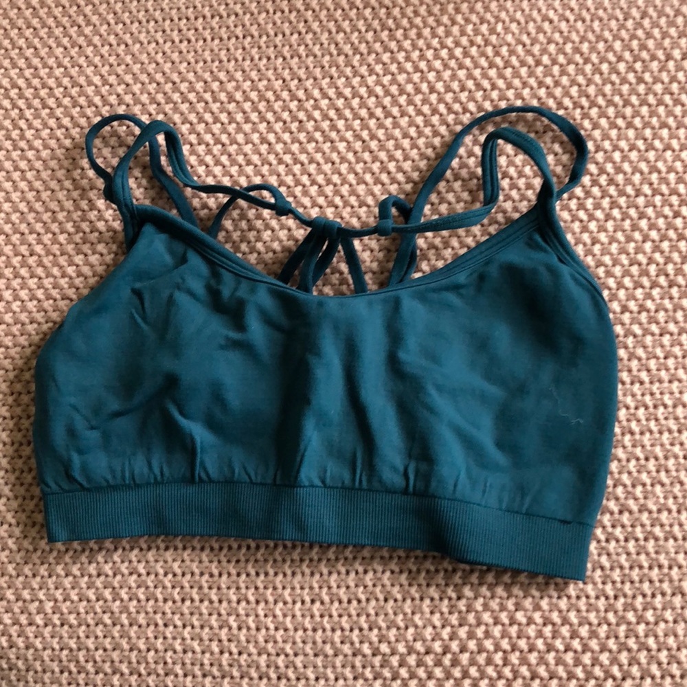Fabletics Criss Cross Sports Bra